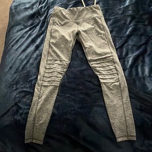 Grey puma workout leggings.